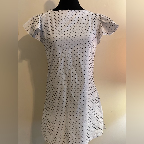 Dresses & Skirts - Women’s summer dress. Or swim cover up. Size small